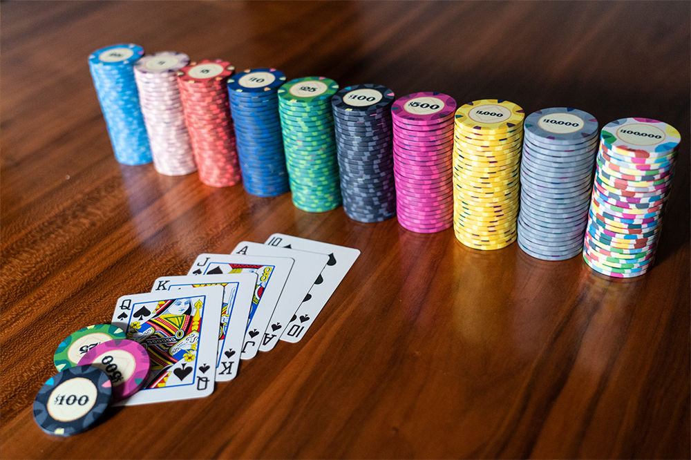 Classic Casino Poker Chips (4)