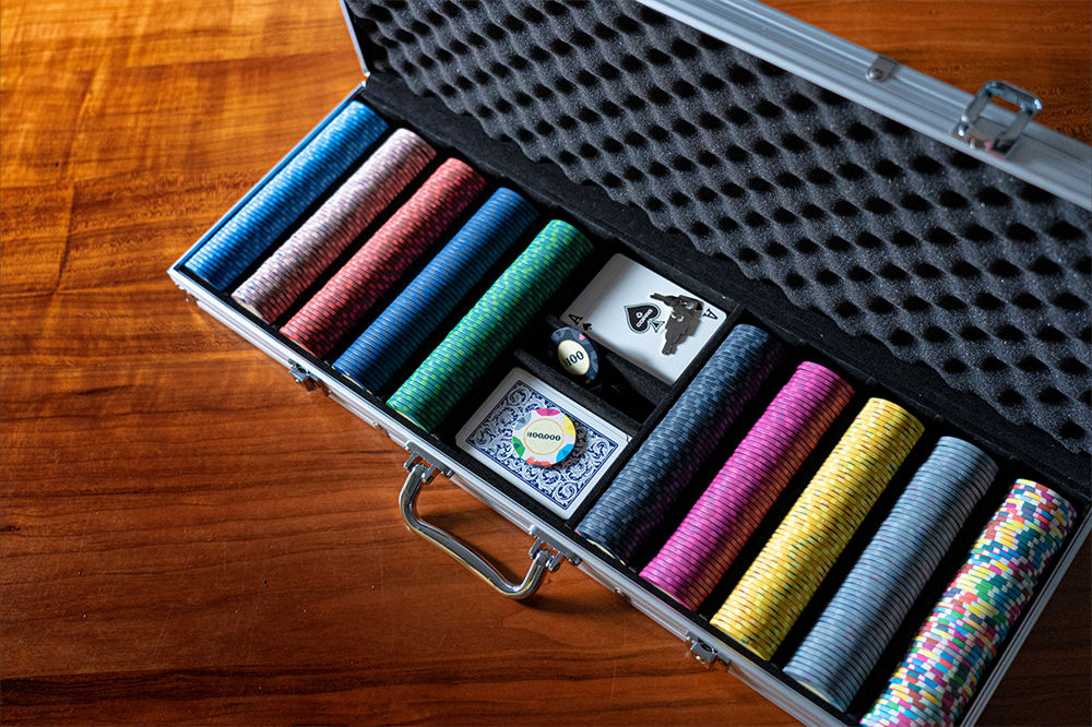 Classic Casino Poker Chips (5)